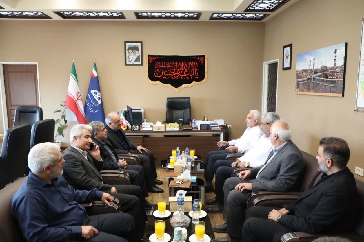 نشست مدیران اروندان و ملی حفاری ایران با حضور نائب رئیس كمیسیون انرژی مجلس/هم‌افزایی اروندان و ملی حفاری ایران برای جهش تولید نفت